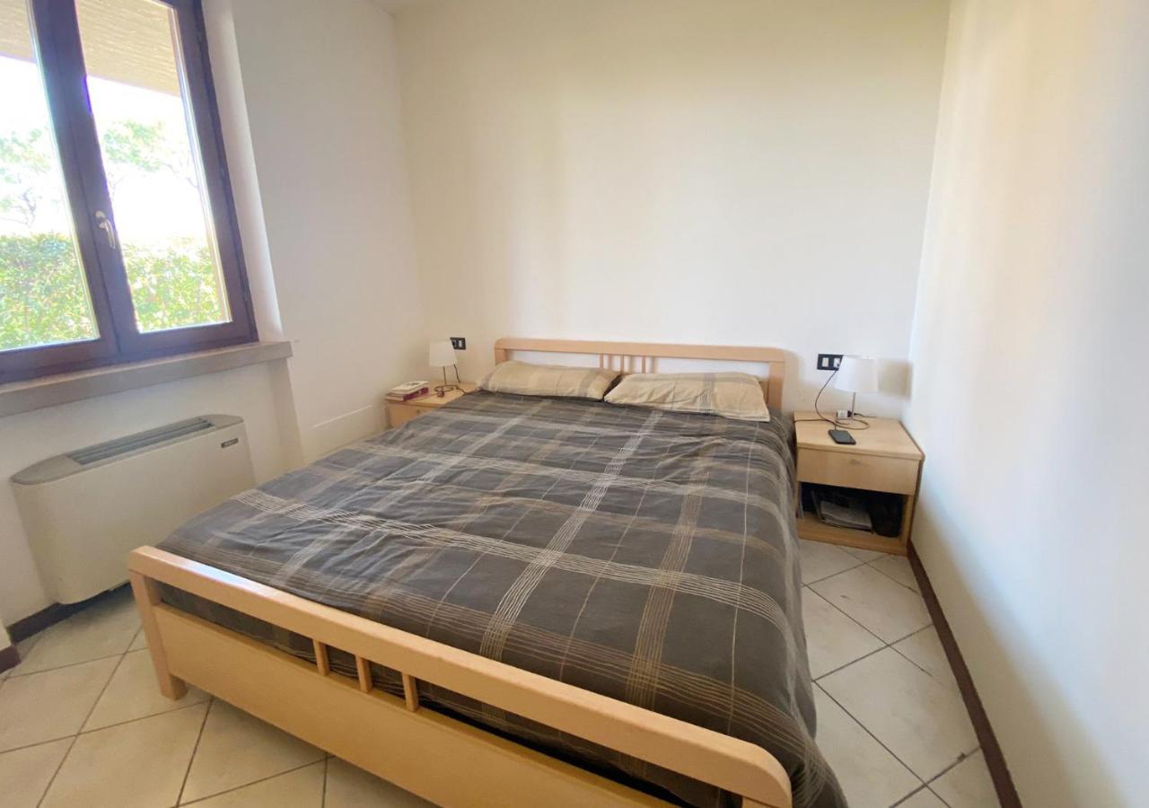 Apartment With Garden And Grill - Green Residence Sirmione Desenzano del Garda Luaran gambar
