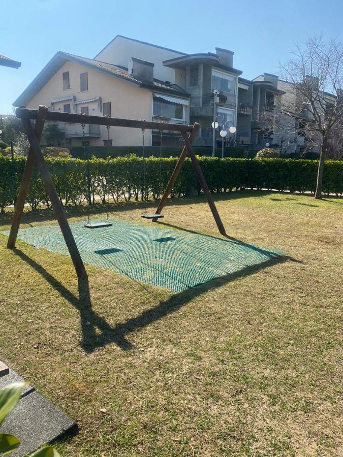 Apartment With Garden And Grill - Green Residence Sirmione Desenzano del Garda Luaran gambar