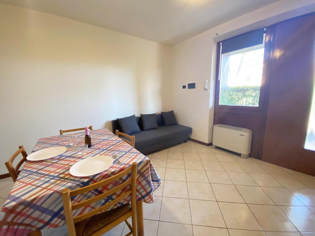 Apartment With Garden And Grill - Green Residence Sirmione Desenzano del Garda Luaran gambar