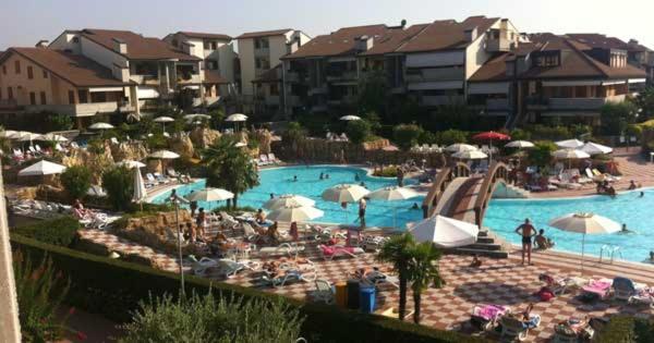 Apartment With Garden And Grill - Green Residence Sirmione Desenzano del Garda Luaran gambar